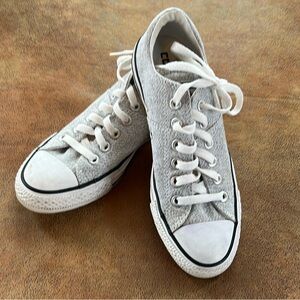 Converse All Star White & black Canvas Sneakers size 7